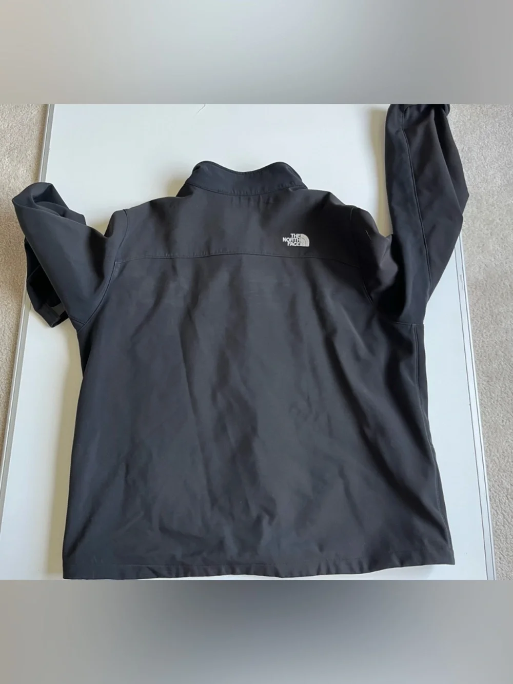 The North Face Men's Dark black Zip-Front Softshell Jacket